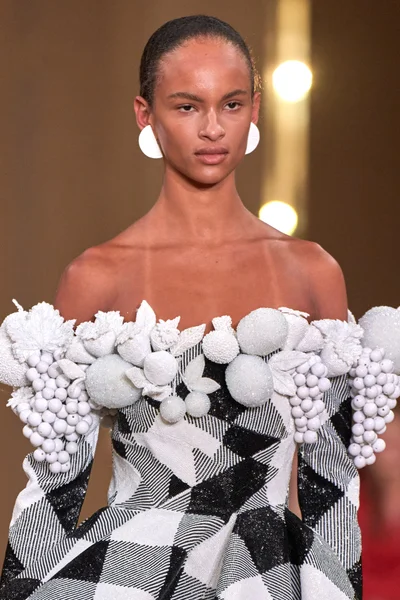 Look 111